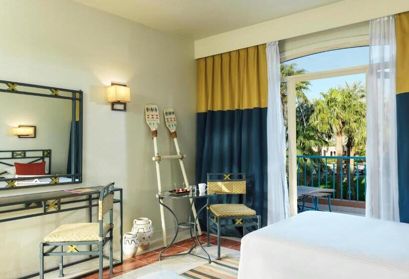 چشمانداز باغ اتاق کلوب, Club Paradisio El Gouna Red Sea