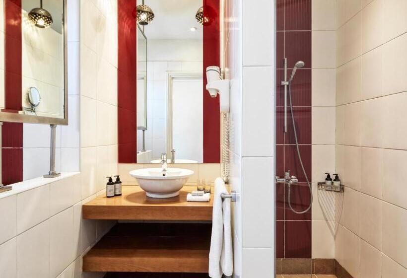 چشمانداز استخر اتاق کلوب, Club Paradisio El Gouna Red Sea