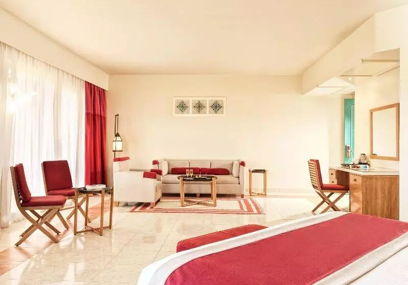 سوییت جونیور, Club Paradisio El Gouna Red Sea