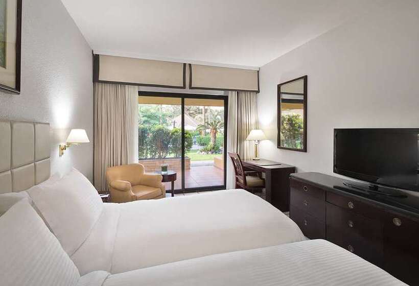 Cottage Pool View, Hilton Cairo Heliopolis