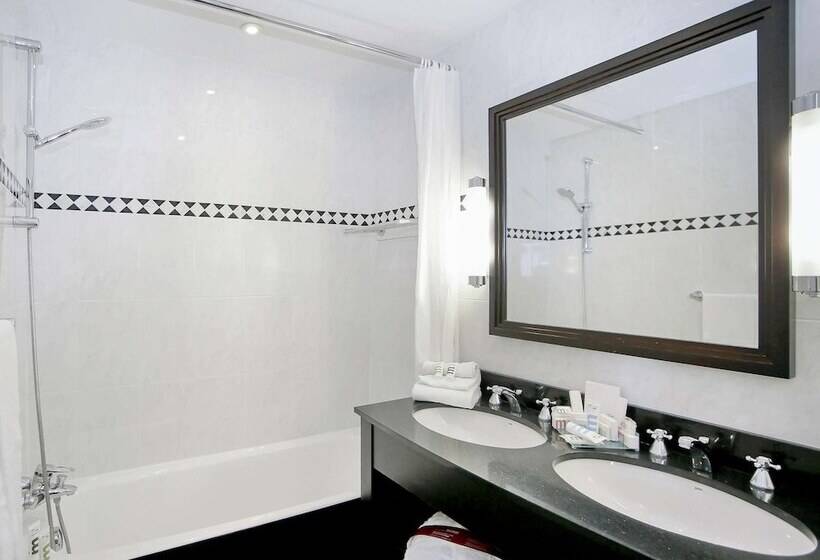 جناح جونيور مطلّ علي البحر, Mercure La Baule Majestic