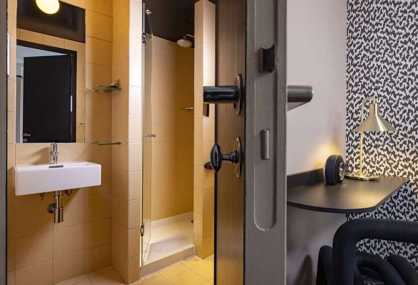 スタンダードルーム, Palais De Chaillot