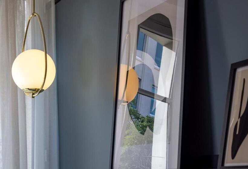 スタンダードルーム, Palais De Chaillot