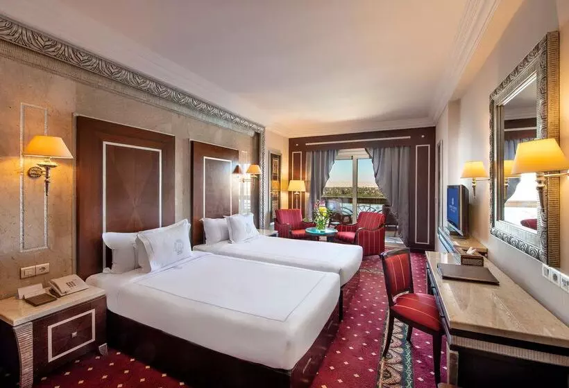 اتاق رویال, Sonesta St. George Hotel Convention Center
