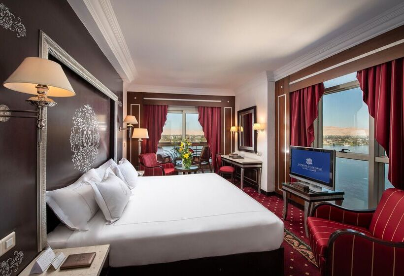 스위트, Sonesta St. George Hotel Convention Center