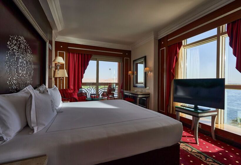 스위트, Sonesta St. George Hotel Convention Center