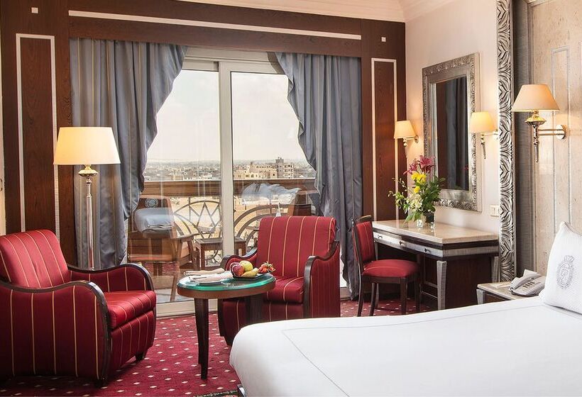 로얄 룸, Sonesta St. George Hotel Convention Center