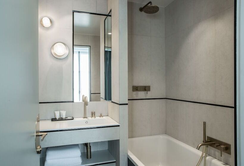 Chambre Executive, Maison Armance   Esprit De France