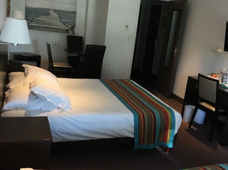 标准三人间, Tiercé