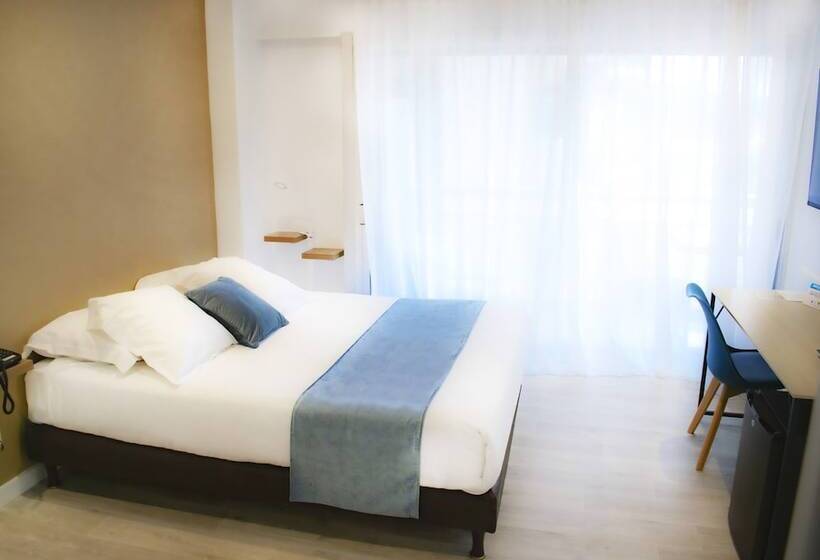 标准三人间, Tiercé