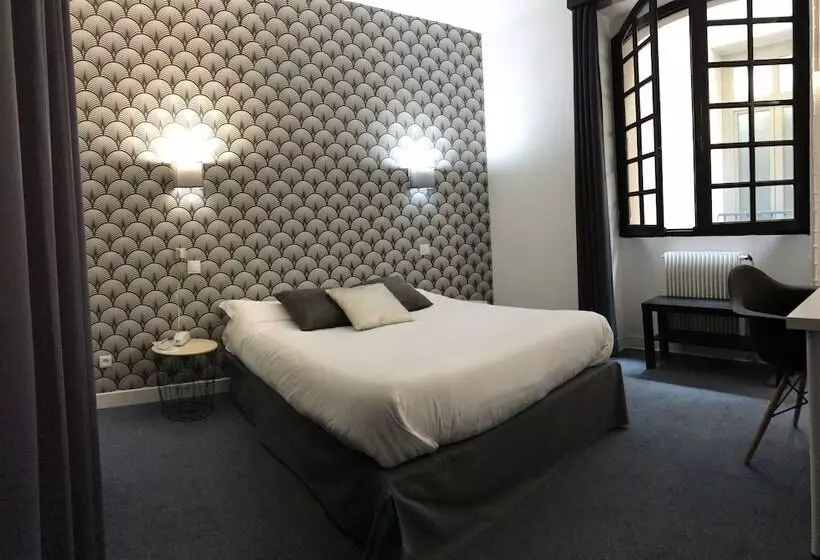 اتاق استاندارد, De La Loge
