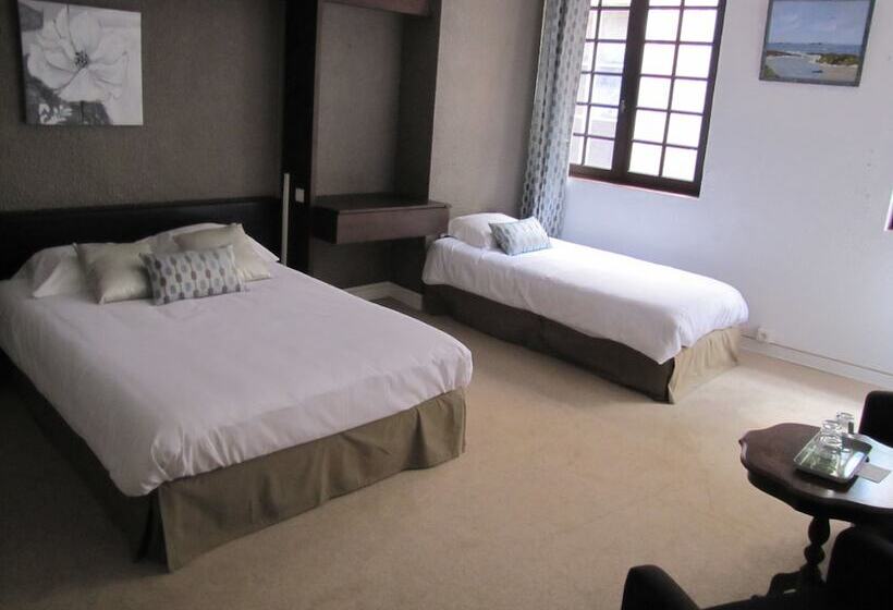 标准三人间, De La Loge