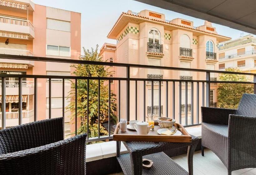 غرفة سوبيريور, Helios