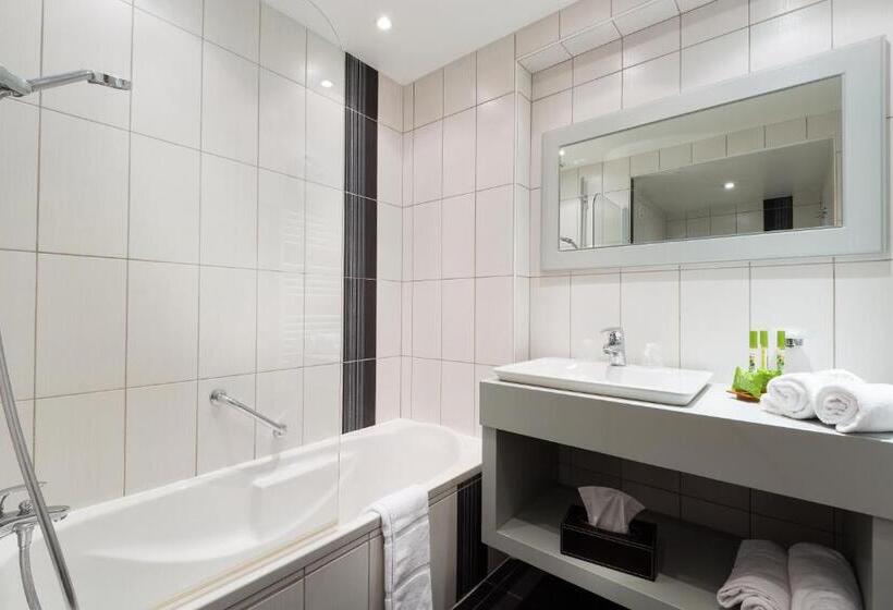 غرفة ديلوكس مطلّة علي البحر, Helios