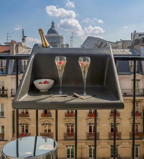 クラシックルーム, Les Bulles De Paris