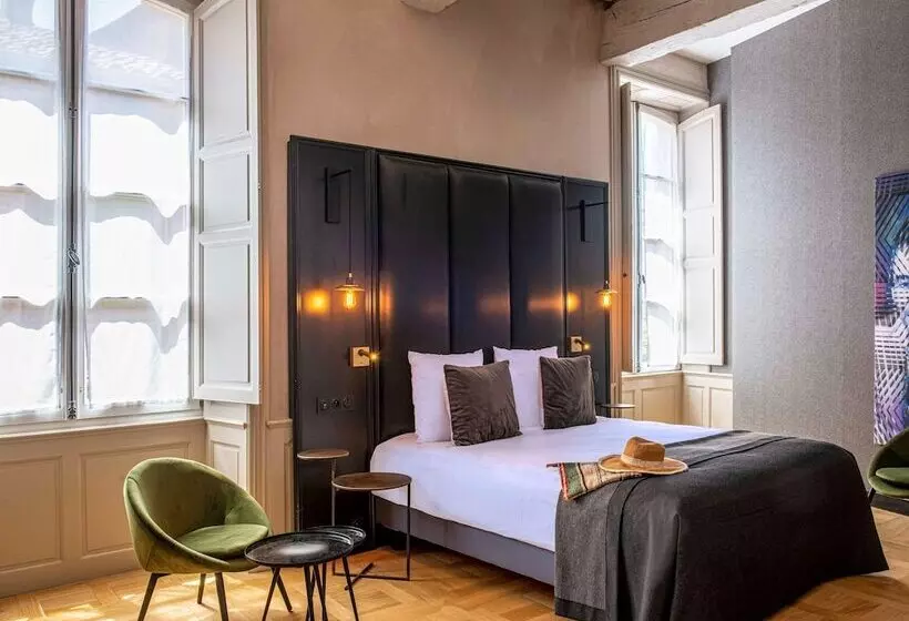 プレステージルーム, Mercure Figeac Viguier Du Roy