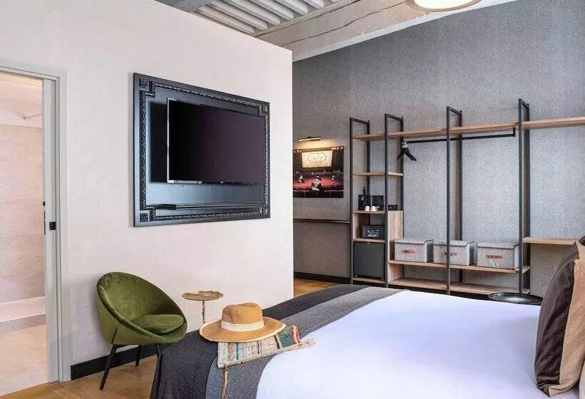 スーペリアールーム, Mercure Figeac Viguier Du Roy