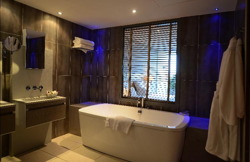 اتاق لوکس با چشمانداز دریا, Restaurant Dolce Vita