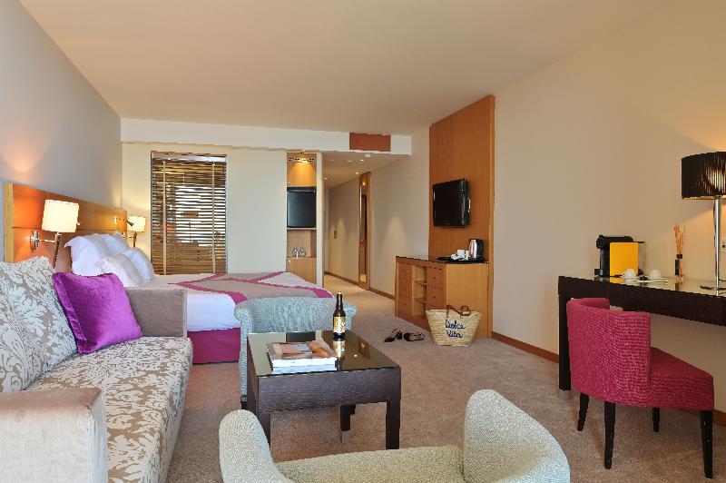 اتاق لوکس با چشمانداز دریا, Restaurant Dolce Vita