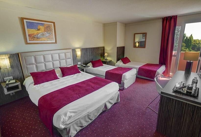 غرفة عائلية, Atrium Arles Centre