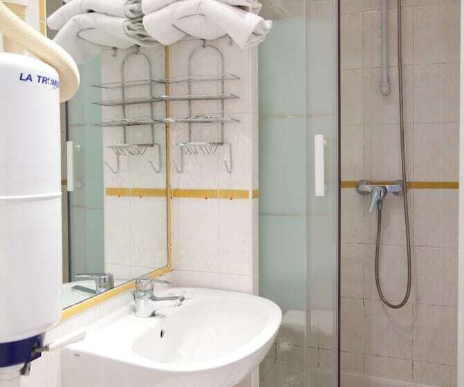 スタンダードルーム, Du Square D Anvers