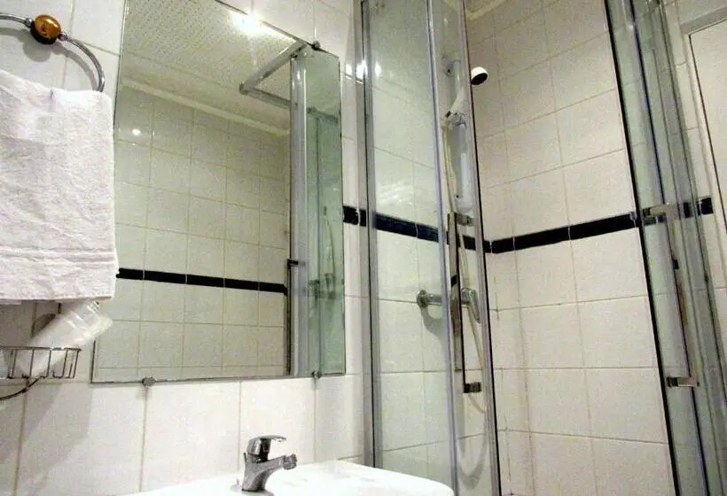 اتاق اکونومی, Du Square D Anvers