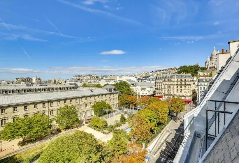 اتاق سوپریور, Du Square D Anvers