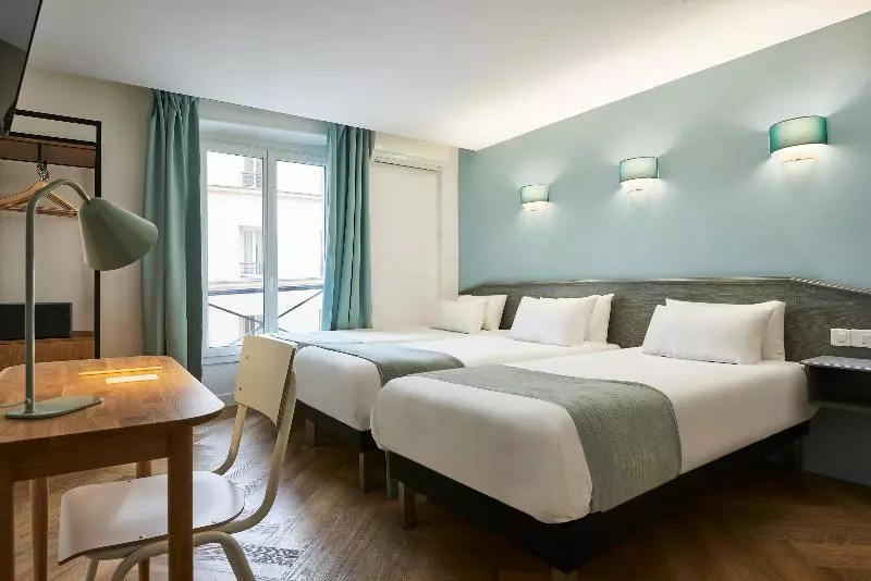 اتاق استاندارد سه نفره, Hôtel Kabanel By Happyculture