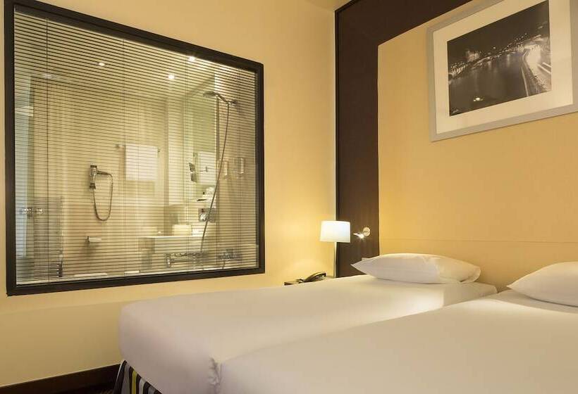 غرفة كلاسيكية, Le M