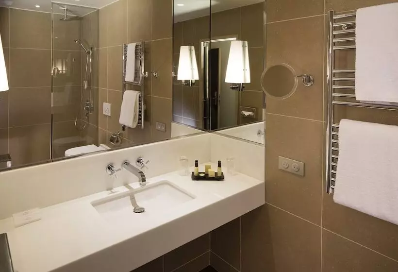 Komfort Zimmer, Le M