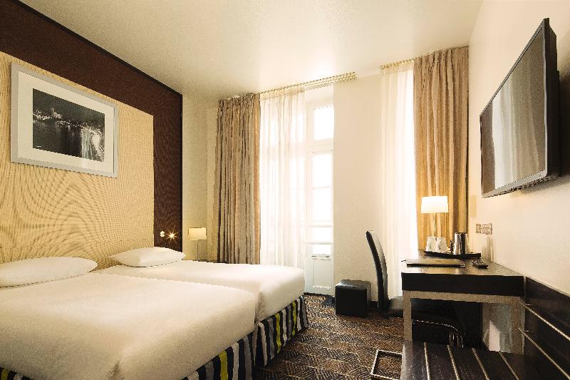 غرفة قياسية, Le M