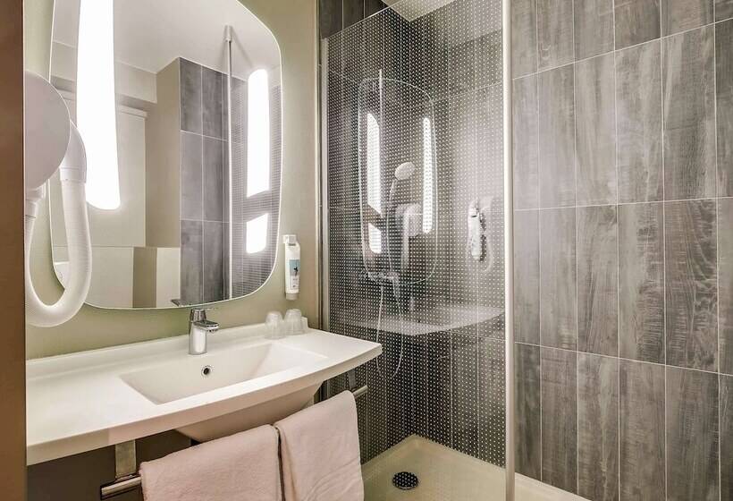 Номер Стандарт, Ibis Paris Bercy Village