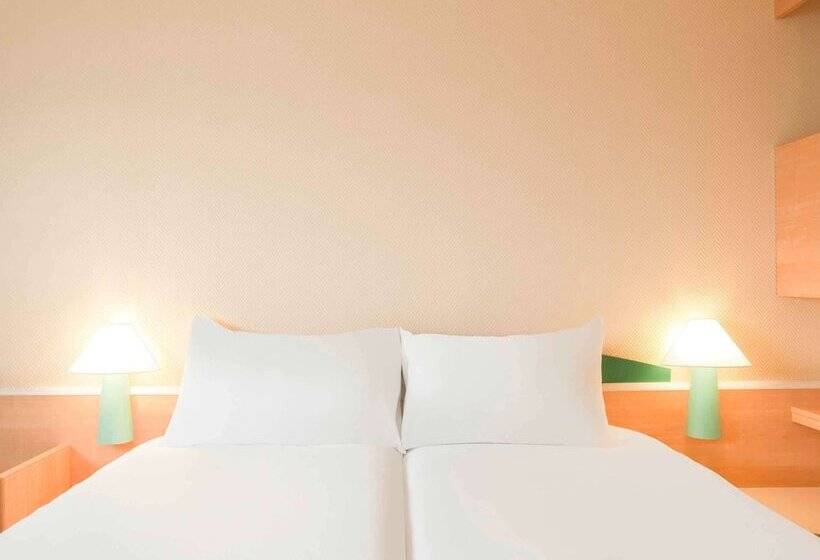 Standard Room, Ibis Paris Porte De Montreuil