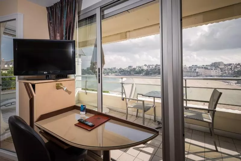 スタンダードルーム, Le Crystal Dinard Plage