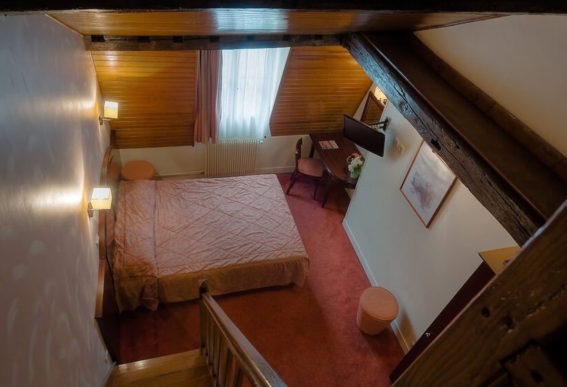 スタンダードトリプルルーム, Le Faubourg Opera