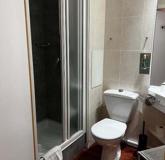 غرفة برستيج, Logis Hotel Center