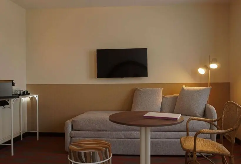 プレステージトリプルルーム, Mercure Arles Centre Arenes