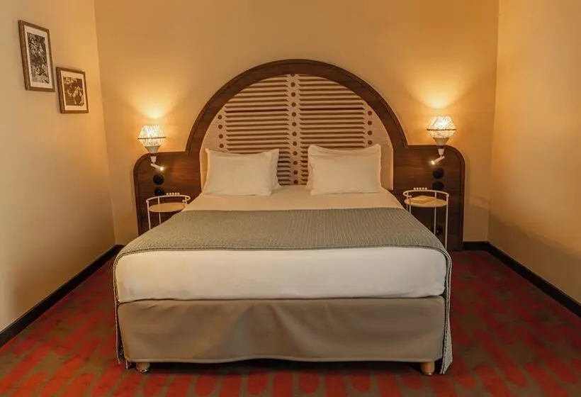 プレステージトリプルルーム, Mercure Arles Centre Arenes