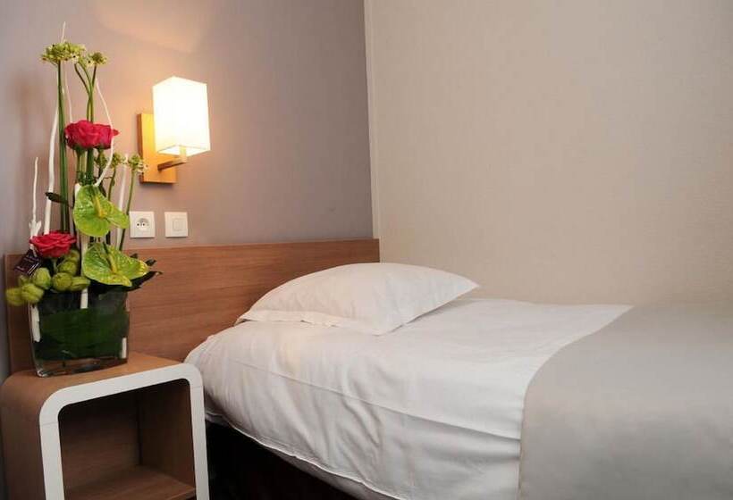 컴포트 트리플 룸, Red Fox