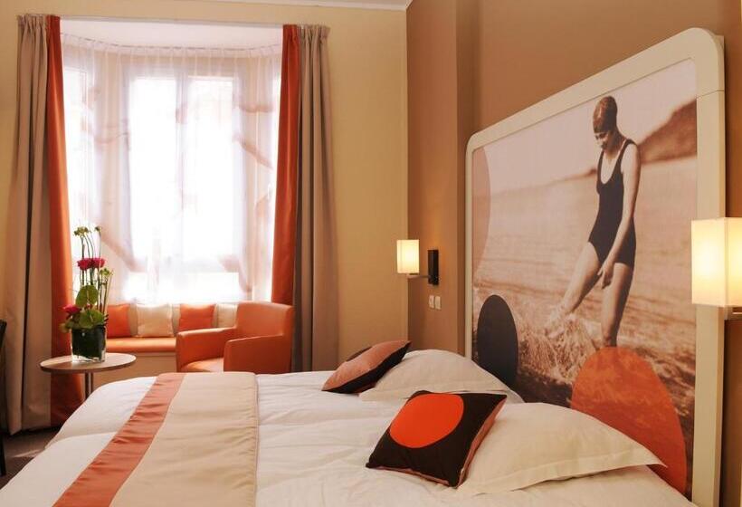 수피리어 룸, Red Fox