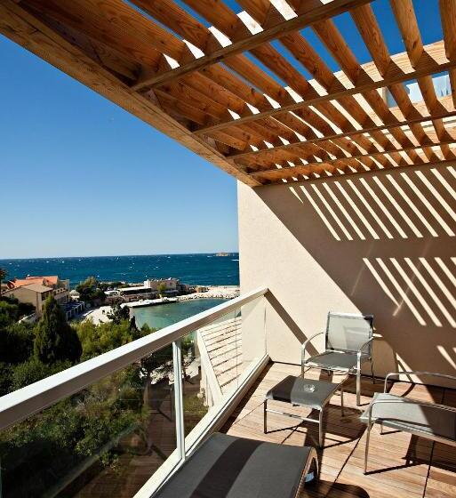 סוויטת ג'וניור צדדית נוף לים, Thalazur Bandol Ile Rousse   Hôtel & Spa