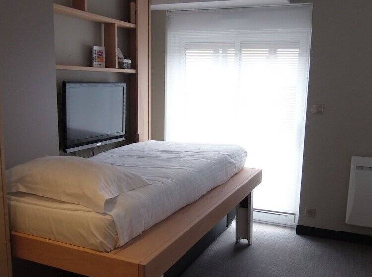 اتاق استاندارد سه نفره, The Originals Boutique, Hôtel La Chaussairie, Rennes Sud