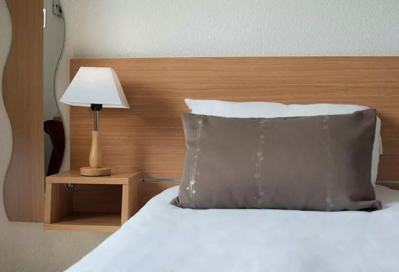 اتاق استاندارد سه نفره, The Originals Boutique, Hôtel Neptune, Bercksurmer