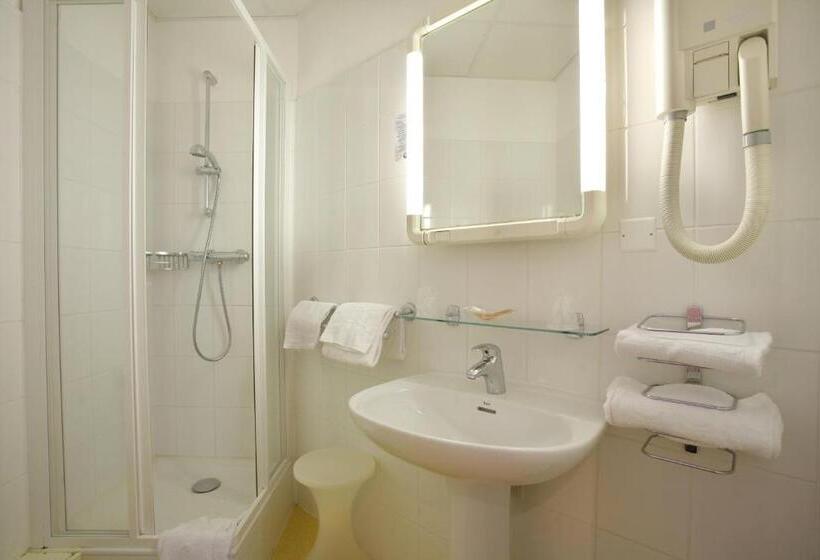 חדר קומפורט, Hôtel De Genève Et Restaurant , Faverges Seythenex