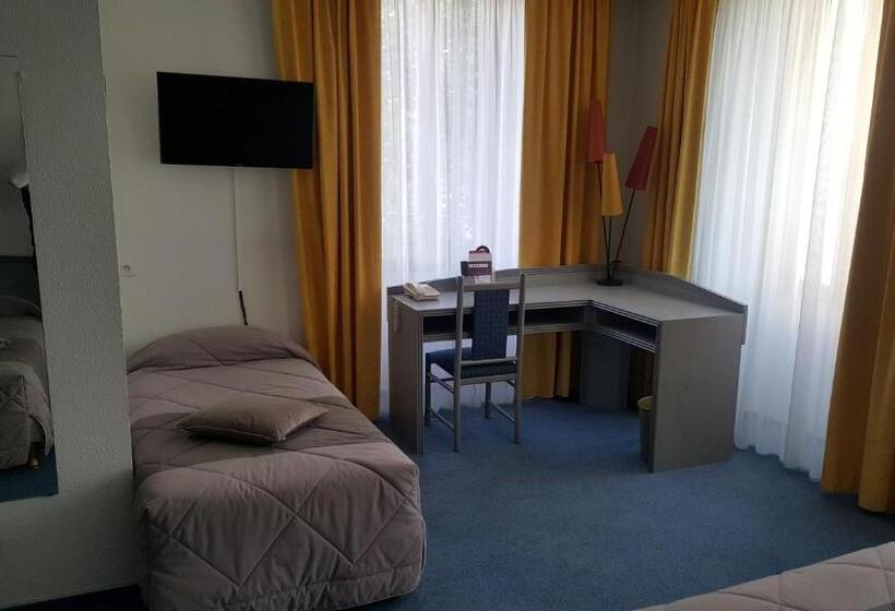 חדר סופריור לארבעה, Hôtel De Genève Et Restaurant , Faverges Seythenex