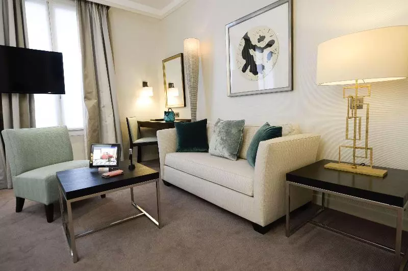 キングサイズベッドのジュニアスイート, Best Western Plus Hotel Sydney Opera