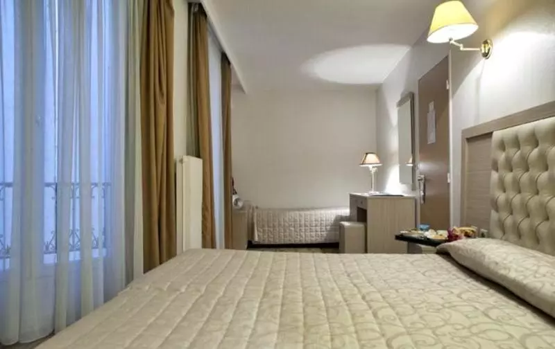 スタンダード４人部屋, Hôtel Lebron