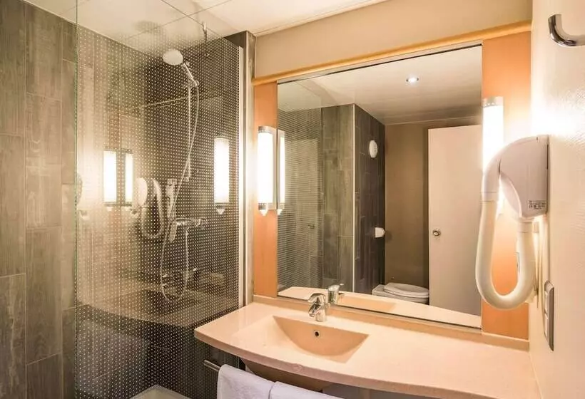 ダブルベッドスタンダードルーム, Ibis Metz Nord
