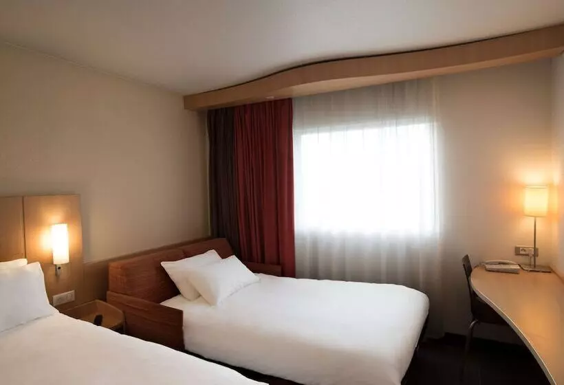 ダブルベッドスタンダードルーム, Ibis Metz Nord