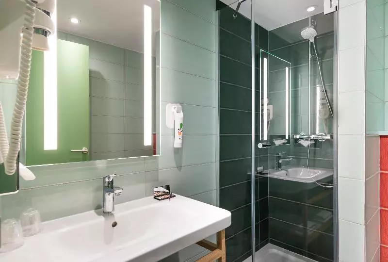 اتاق استاندارد یک نفره, Ibis Styles Paris Gare Saint Lazare